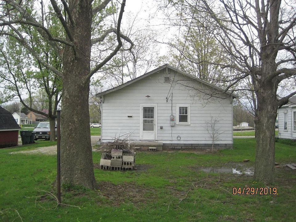 2nd image of 2103 E 18th St
