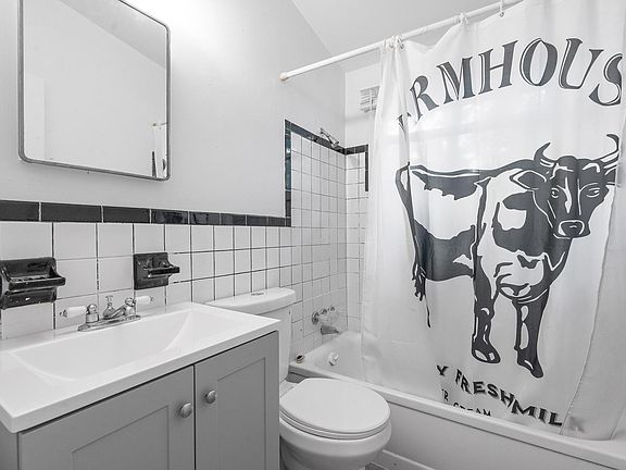 3rd image of 3222 Athens Ave #3222D