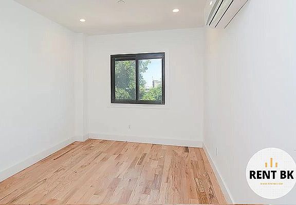 3rd image of 1475 Nostrand Ave #10A