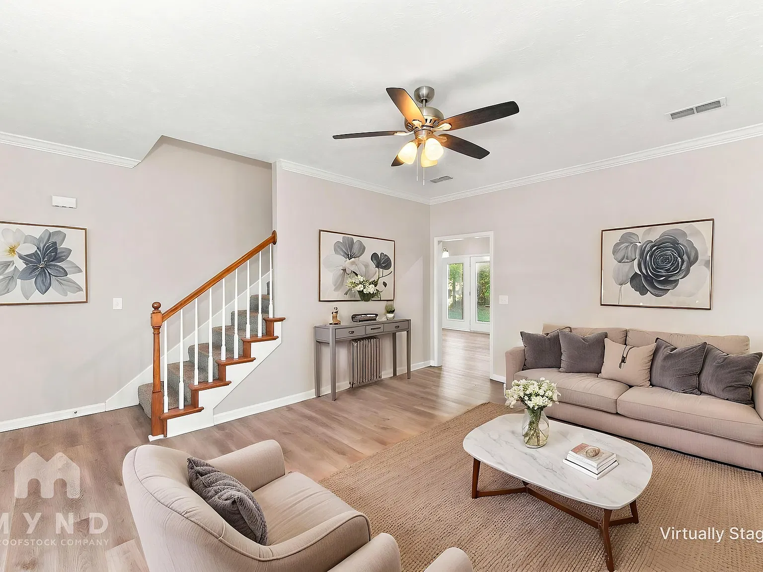 3 bed, 2.0 bath, 1900 sqft, $2,295 — Photo 2