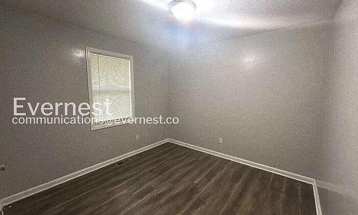 715 W Creek Cir — Photo 18