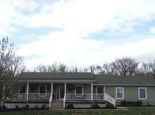 25150 Hemphill Rd, Lawrence, KS 66044