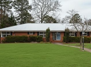320 Crescent Dr, Clayton, NC 27520