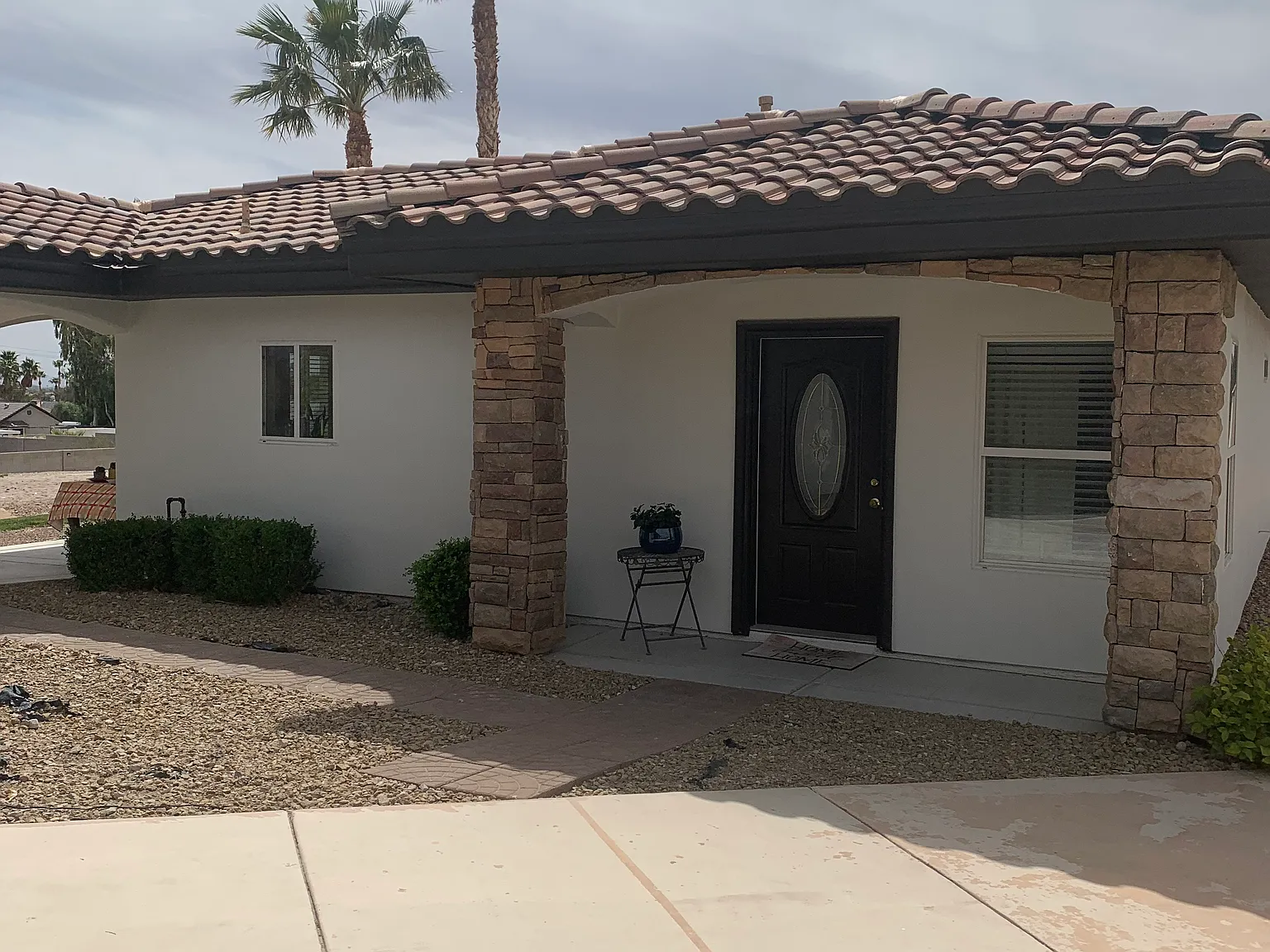 2 bed, 1200 sqft, $2,000 — Photo 2