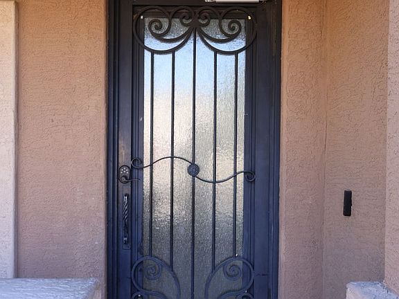 5th image of 4925 W Saint Anne Ave