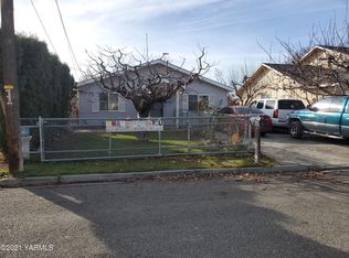1101 Adams Ave, Toppenish, WA 98948