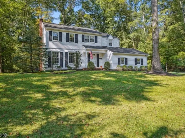 35 Sherbrooke Dr, Florham Park Boro, NJ 07932