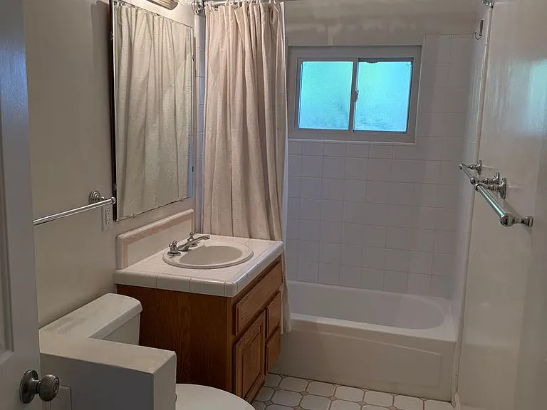 33 Mary Ct — Photo 8
