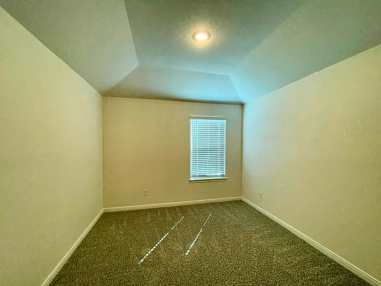 8563 Redhawk Loop — Photo 14