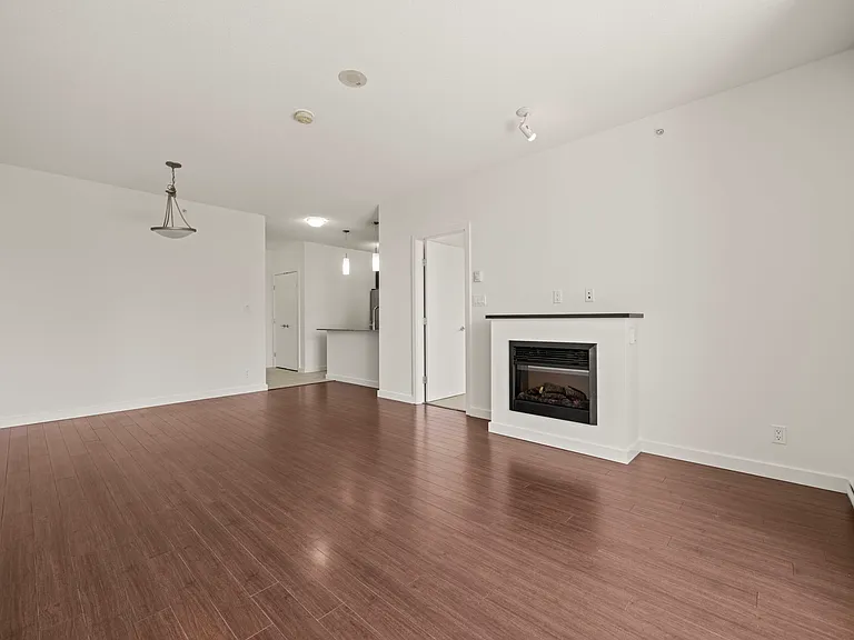 280 Ross Dr #1607 — Photo 3
