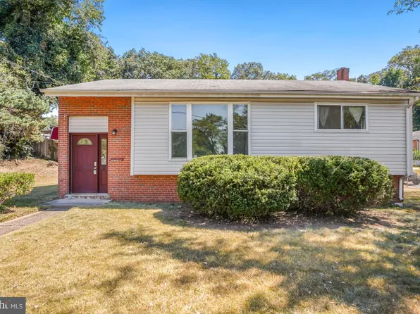 5300 Varnum Pl, Bladensburg, MD 20710