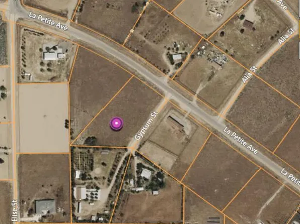 25606 La Petite Ave, Lancaster, CA 93536