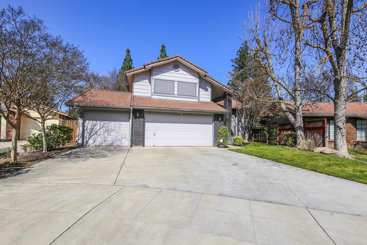 4180 W Los Altos Ave photo 1