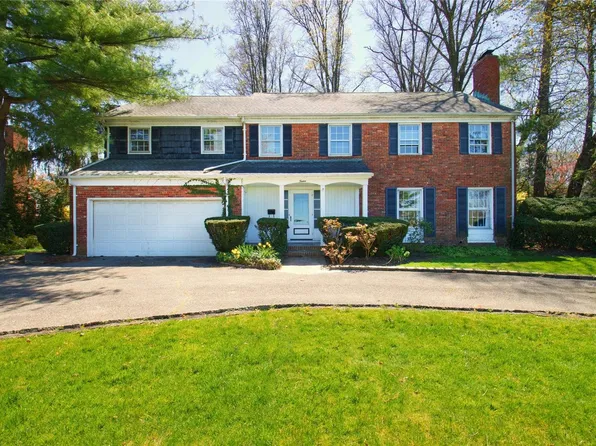 12 1st Street, Garden City, NY 11530