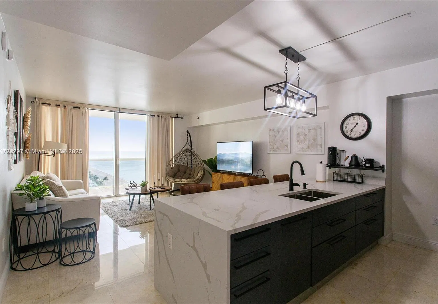 Beach Club Two Condo — Photo 1