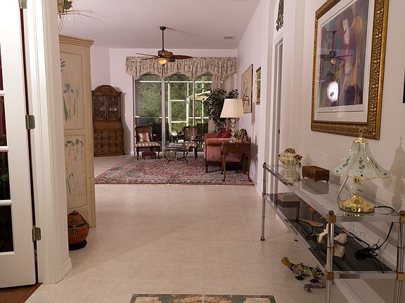 4th image of 2313 Wood Pointe Dr