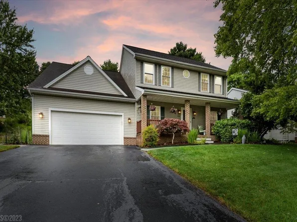 190 Wooden Shoe Ct N, Christiansburg, VA 24073