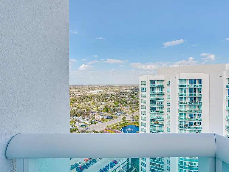 231 Riverside Dr #2606 — Photo 24