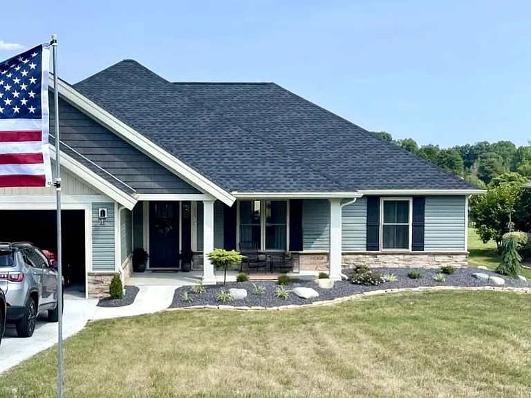 424 E Tinsel Cir — Photo 2