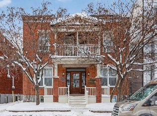 152 Goulburn Ave, Ottawa, ON K1N 8E2