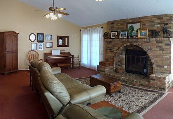 2nd image of 4323 Southwinds Dr