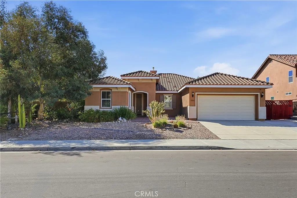 4 bed, 2.5 bath, 2444 sqft, $3,495 — Photo 1