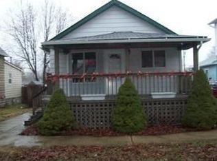 237 Pleasant St, Marine City, MI 48039