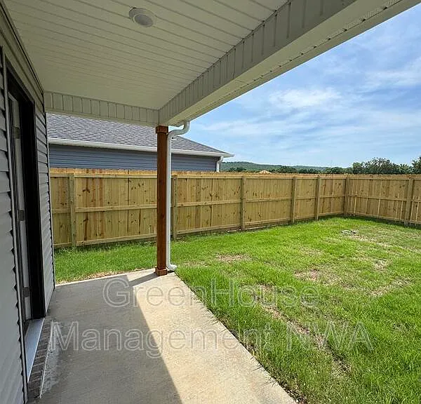 2637 E Gila Way — Photo 23