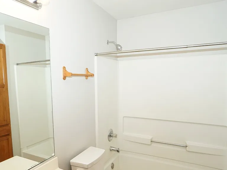 7211 Bradley Dr — Photo 9