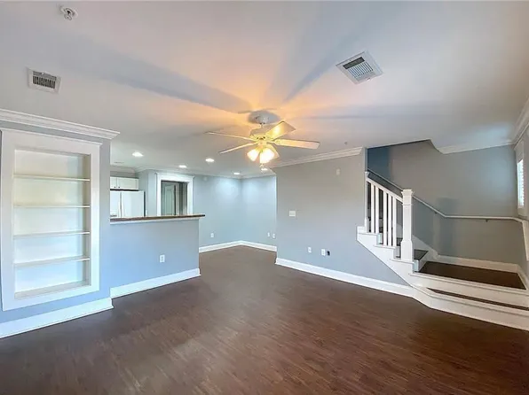 1725 Harvey Mitchell Pkwy S APT 1333, College Station, TX 77840
