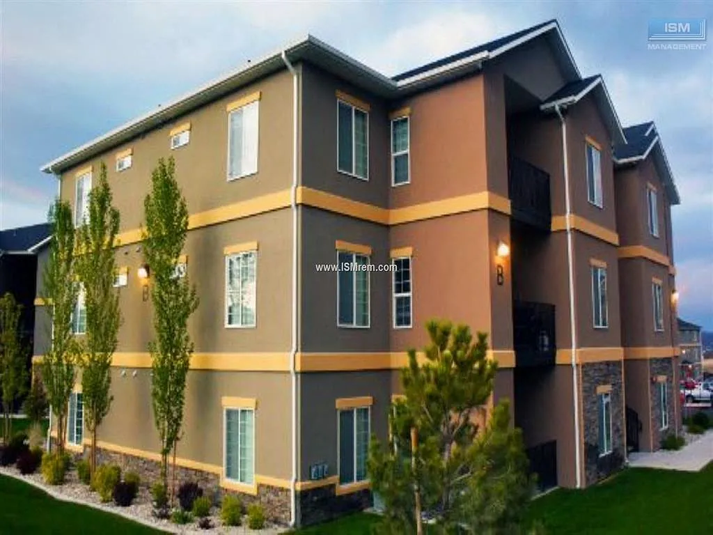 Rabbitbrush Run Apartments — Photo 3