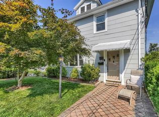 27 Morgan St, Eastchester, NY 10709