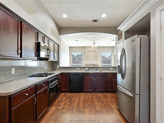 4th image of 3816 Snowdance Ct
