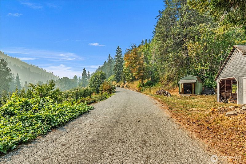 5th image of 9088 Derby Canyon Road