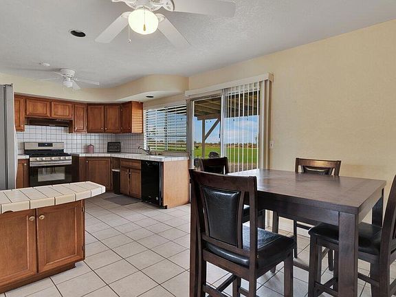 5th image of 26500 Greenvale Way
