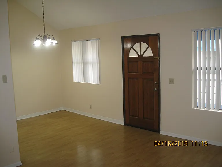 1305 Stanley Ave #11 — Photo 7