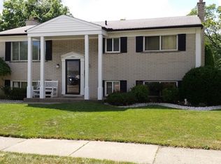 29857 Wagner Dr, Warren, MI 48093