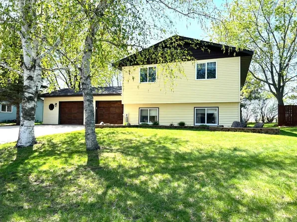 605 Estates Ave, Litchfield, MN 55355