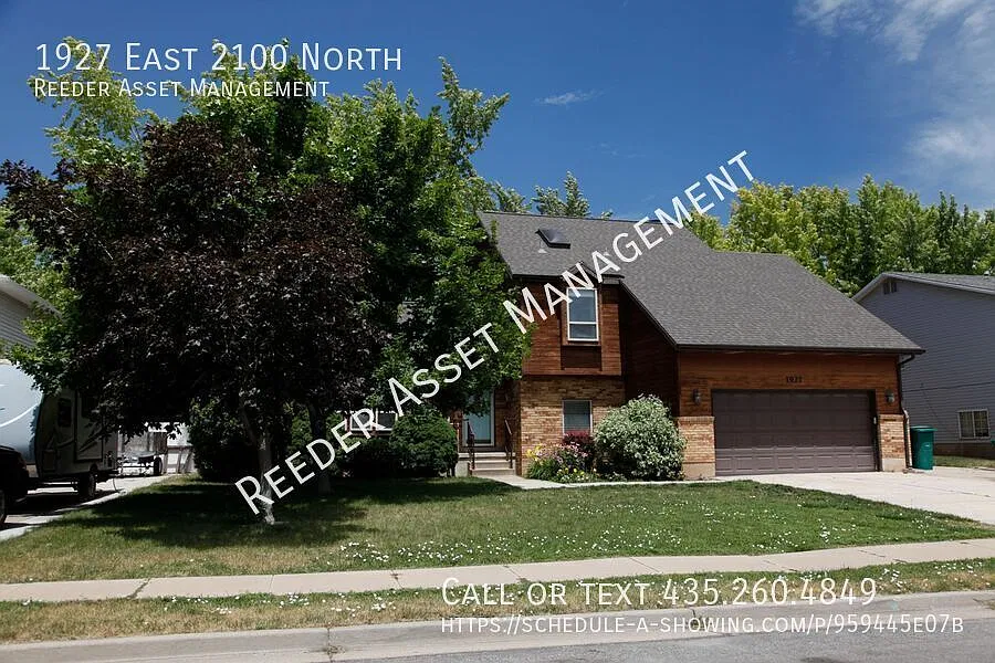 4 bed/3 bath home located in a friendly and quiet neighborhood in Layton — Photo 2