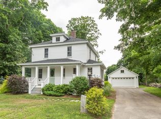 114 Petersham Rd, Hardwick, MA 01037