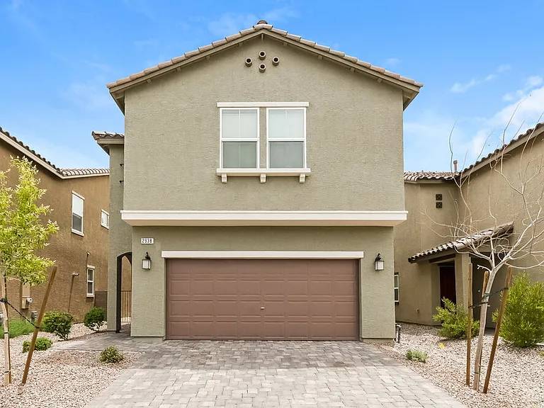 2938 Saltillo Ln — Photo 1