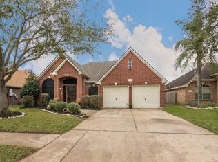 4827 Roaring Springs Rd, Pasadena, TX 77505