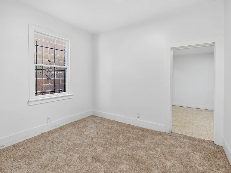 811 W Grand Ave #A — Photo 20