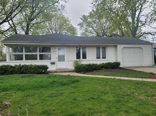 1806 Thornwood Ln, Northbrook, IL 60062