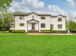 25 Hidden Valley Dr, Suffern, NY 10901