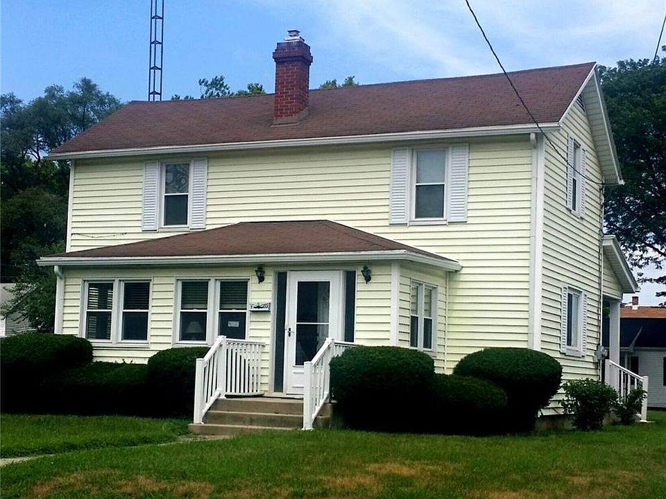 1st image of 703 W Franklin St