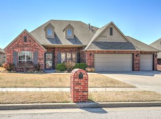 12004 E 70th St N, Owasso, OK 74055