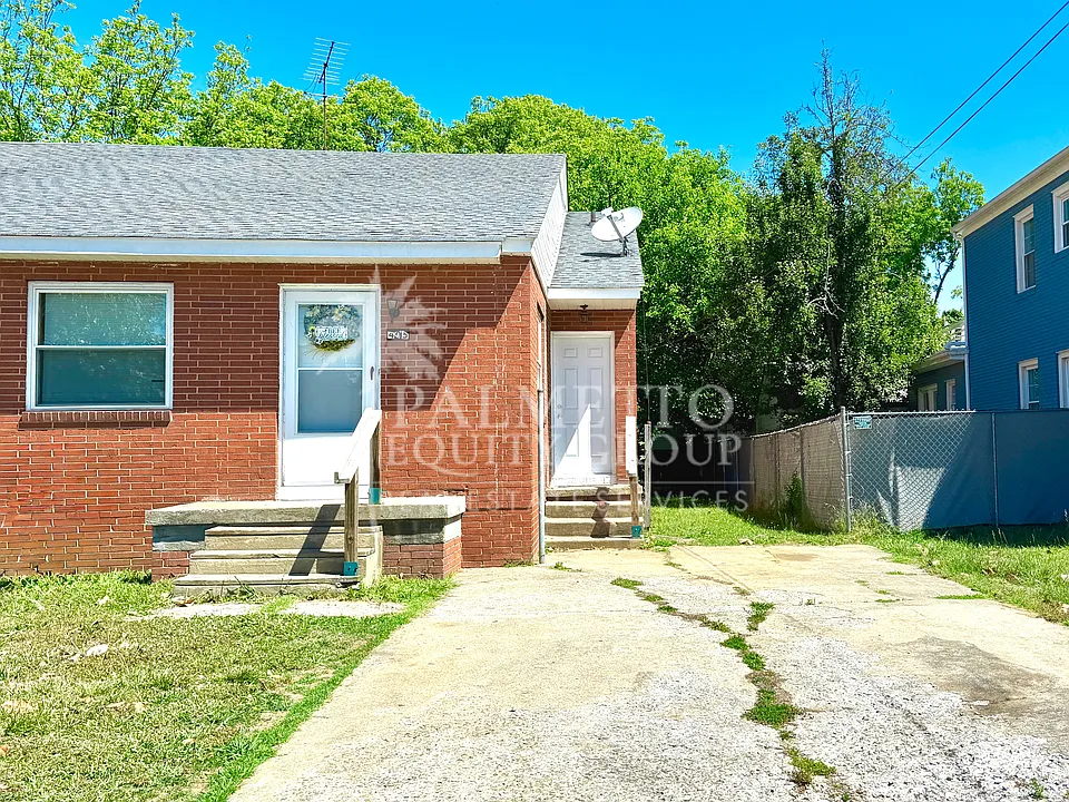 405 Richardson Ave #B