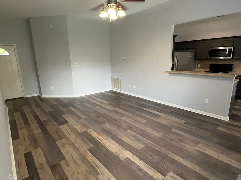 518 Tall Timber Dr — Photo 10