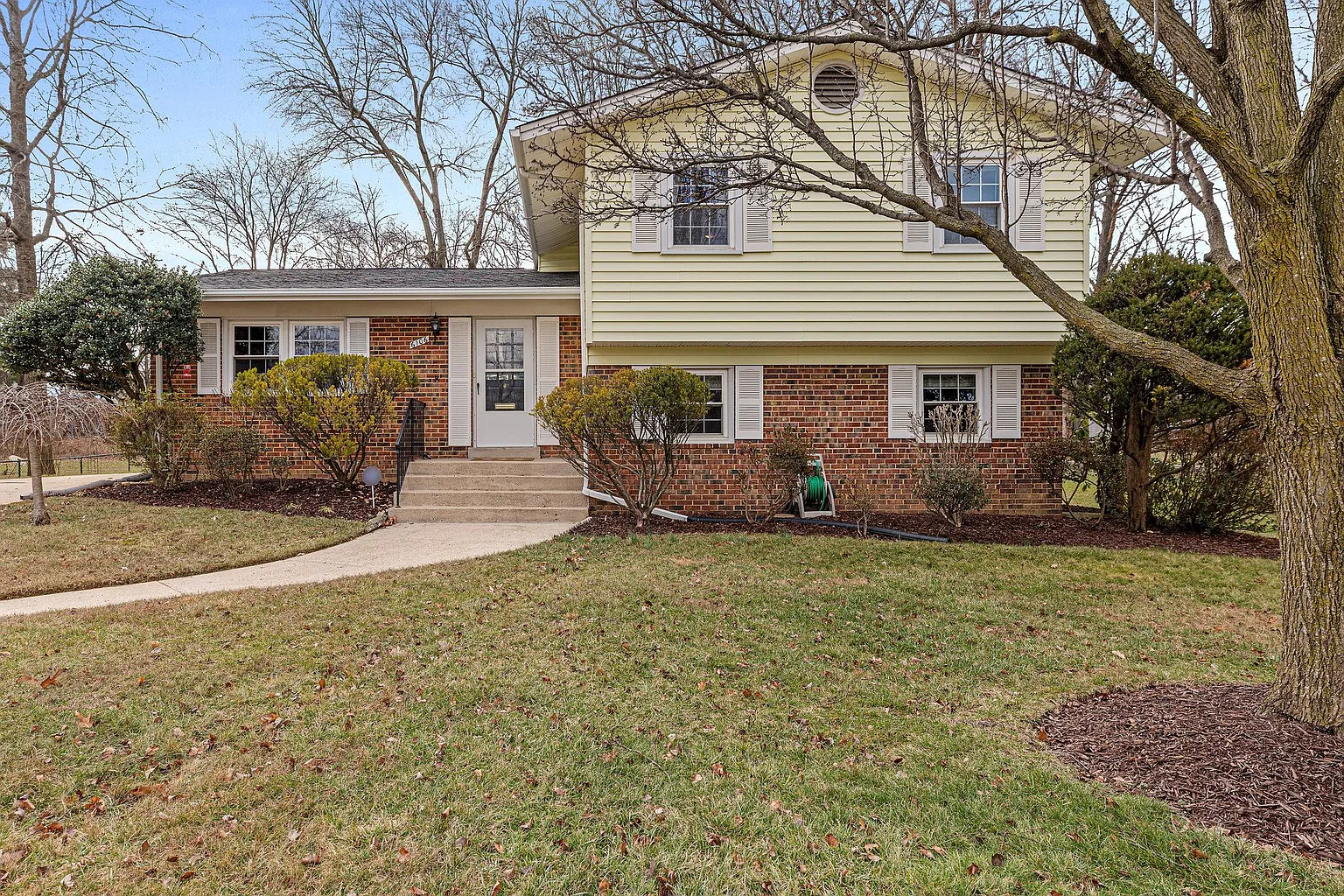 6106 Rivanna Dr photo 1